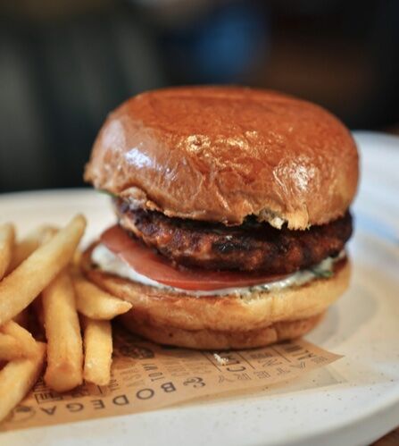 Novecnto Salmon Burger .JPG